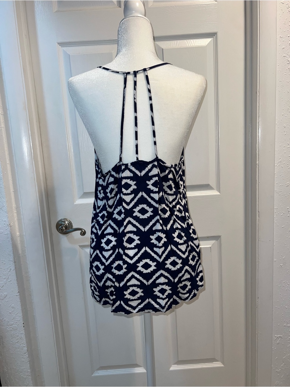 No Boundaries Navy Blue & White Geometric Spaghetti Strap Cami size XL - Picture 4 of 5